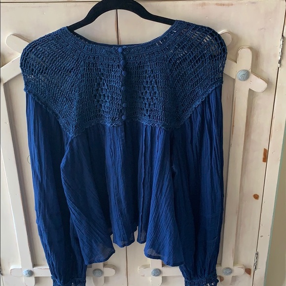 Top - Picture 4 of 5